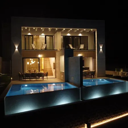 Rosemary West - Heated Infinity Swimming Pool - Jacuzzi - Sea View * Makarska
