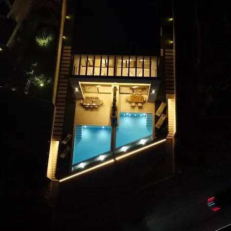 Rosemary West - Heated Infinity Swimming Pool - Jacuzzi - Sea View Villa