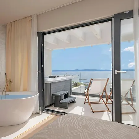 Rosemary West - Heated Infinity Swimming Pool - Jacuzzi - Sea View *