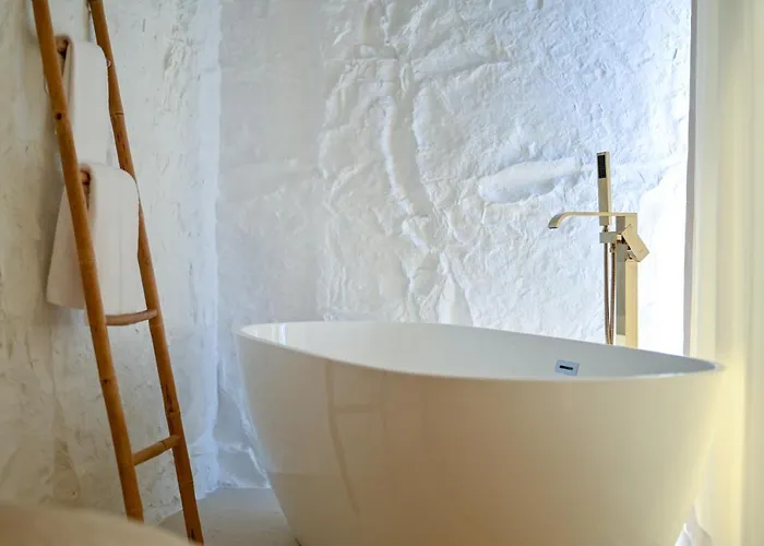 Rosemary West - Heated Infinity Swimming Pool - Jacuzzi - Sea View