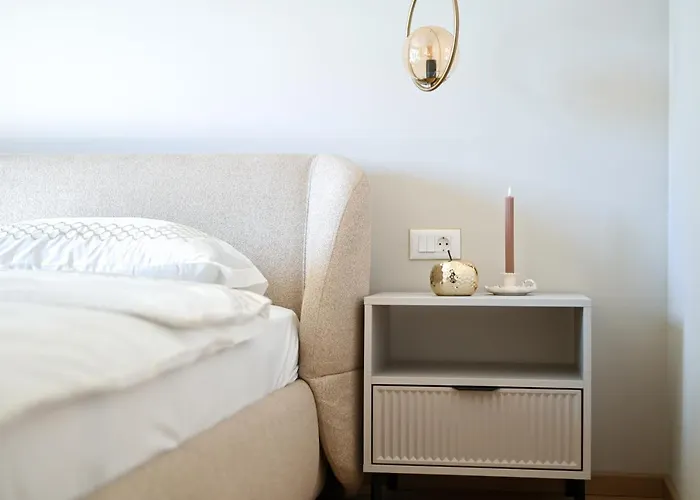 Rosemary West - Heated Infinity Swimming Pool - Jacuzzi - Sea View Βίλα *