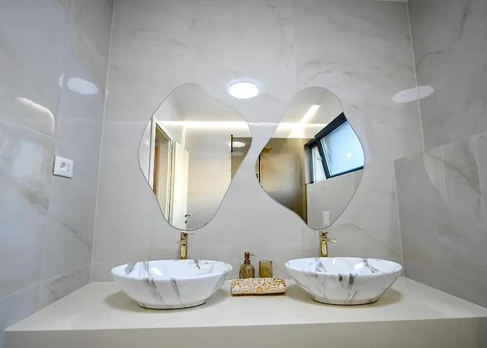 Βίλα Rosemary West - Heated Infinity Swimming Pool - Jacuzzi - Sea View