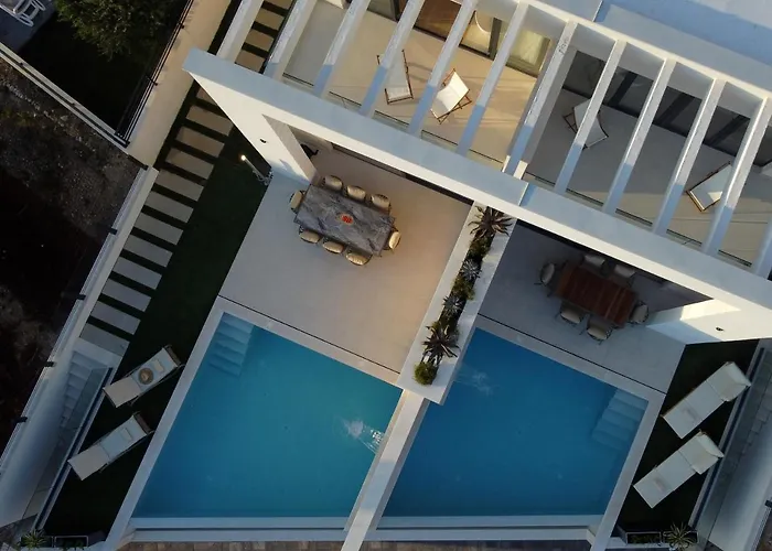 Rosemary West - Heated Infinity Swimming Pool - Jacuzzi - Sea View * Μακάρσκα