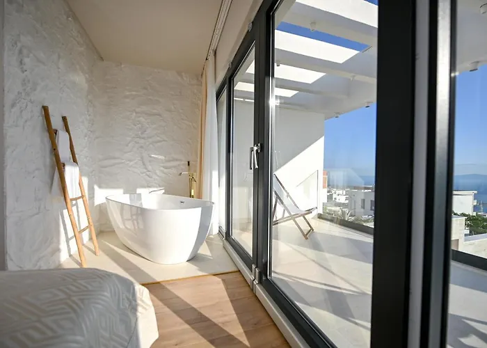 Rosemary West - Heated Infinity Swimming Pool - Jacuzzi - Sea View Μακάρσκα