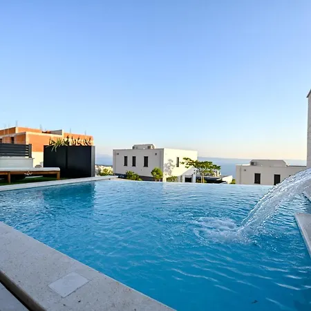 Rosemary West - Heated Infinity Swimming Pool - Jacuzzi - Sea View