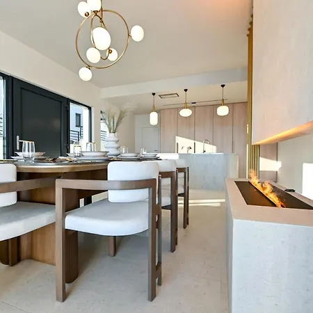 Rosemary West - Heated Infinity Swimming Pool - Jacuzzi - Sea View Vila Makarska