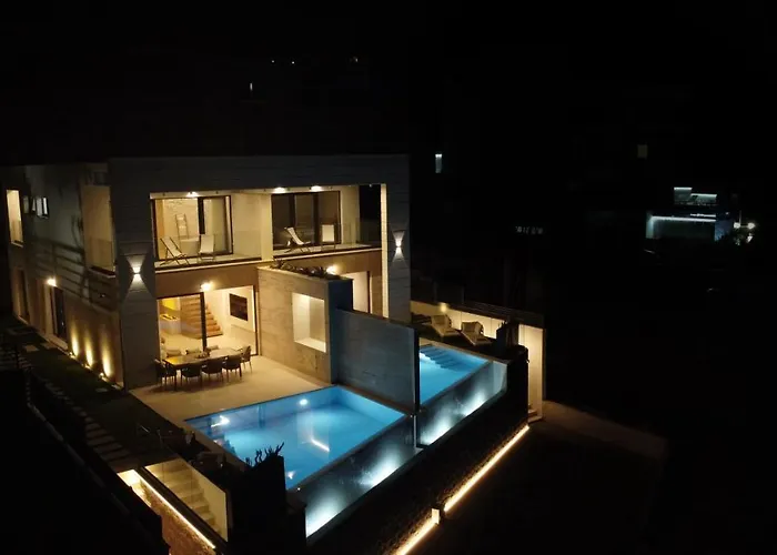 Rosemary West - Heated Infinity Swimming Pool - Jacuzzi - Sea View Willa