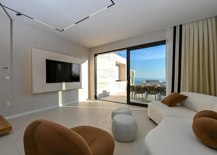 Willa Rosemary West - Heated Infinity Swimming Pool - Jacuzzi - Sea View