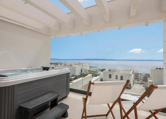 Rosemary West - Heated Infinity Swimming Pool - Jacuzzi - Sea View Makarska