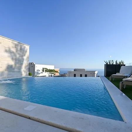 Rosemary West - Heated Infinity Swimming Pool - Jacuzzi - Sea View